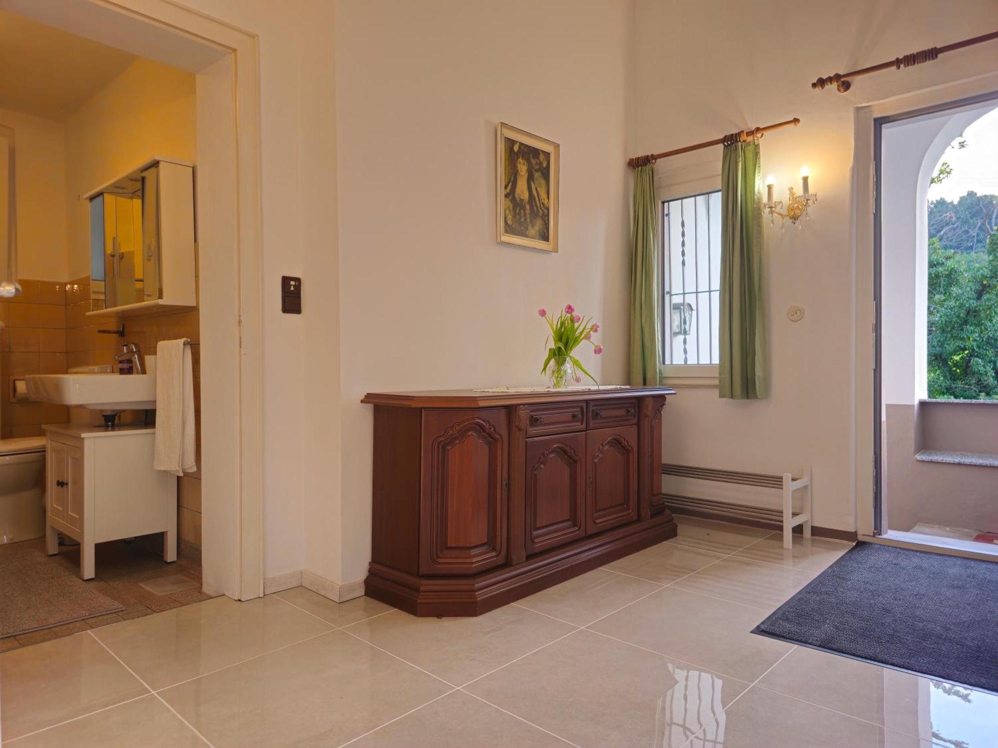 Little Rhineview Chateau Ug Apartment